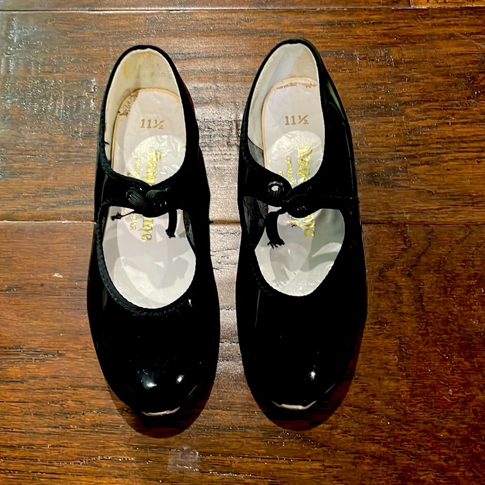 Tap shoes size 11 1/2 girls black